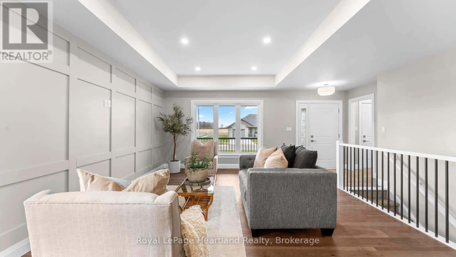 31 GALEN STREET — South Bruce, Ontario - Photo 5 of 47