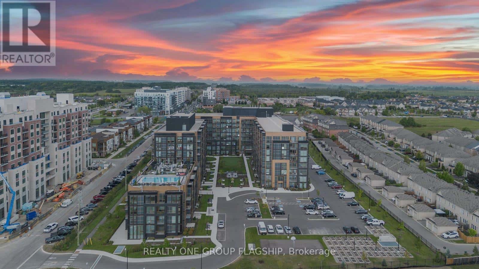 101 - 2343 KHALSA GATE — Oakville (WM Westmount), Ontario - Photo 2 of 46