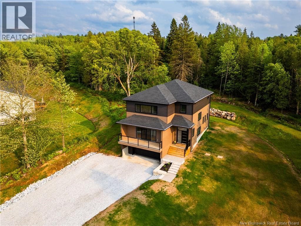 10 Motivation Avenue — Quispamsis, New Brunswick - Main photo