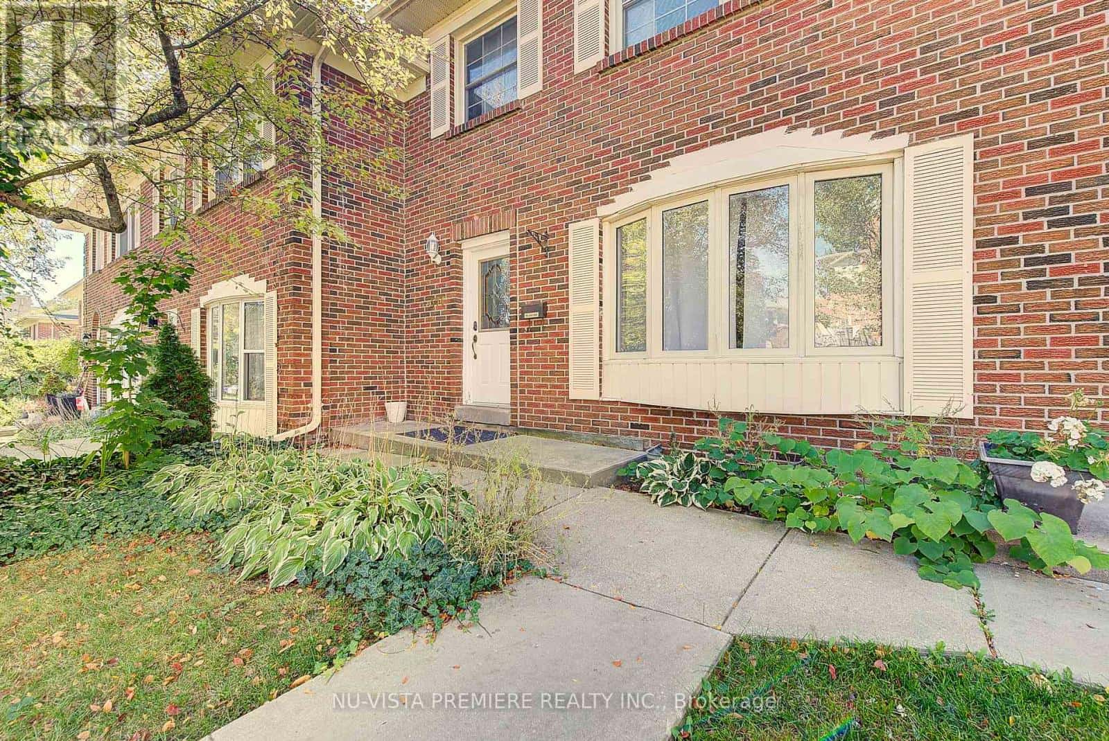 374 HOMESTEAD COURT — London North (North F), Ontario - Photo 3 of 29