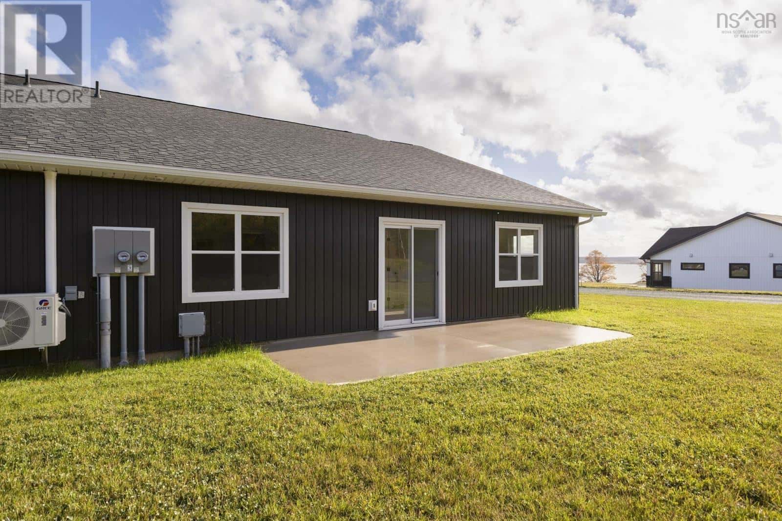 321 Beeches Rd — Pictou, Nova Scotia - Photo 4 of 25