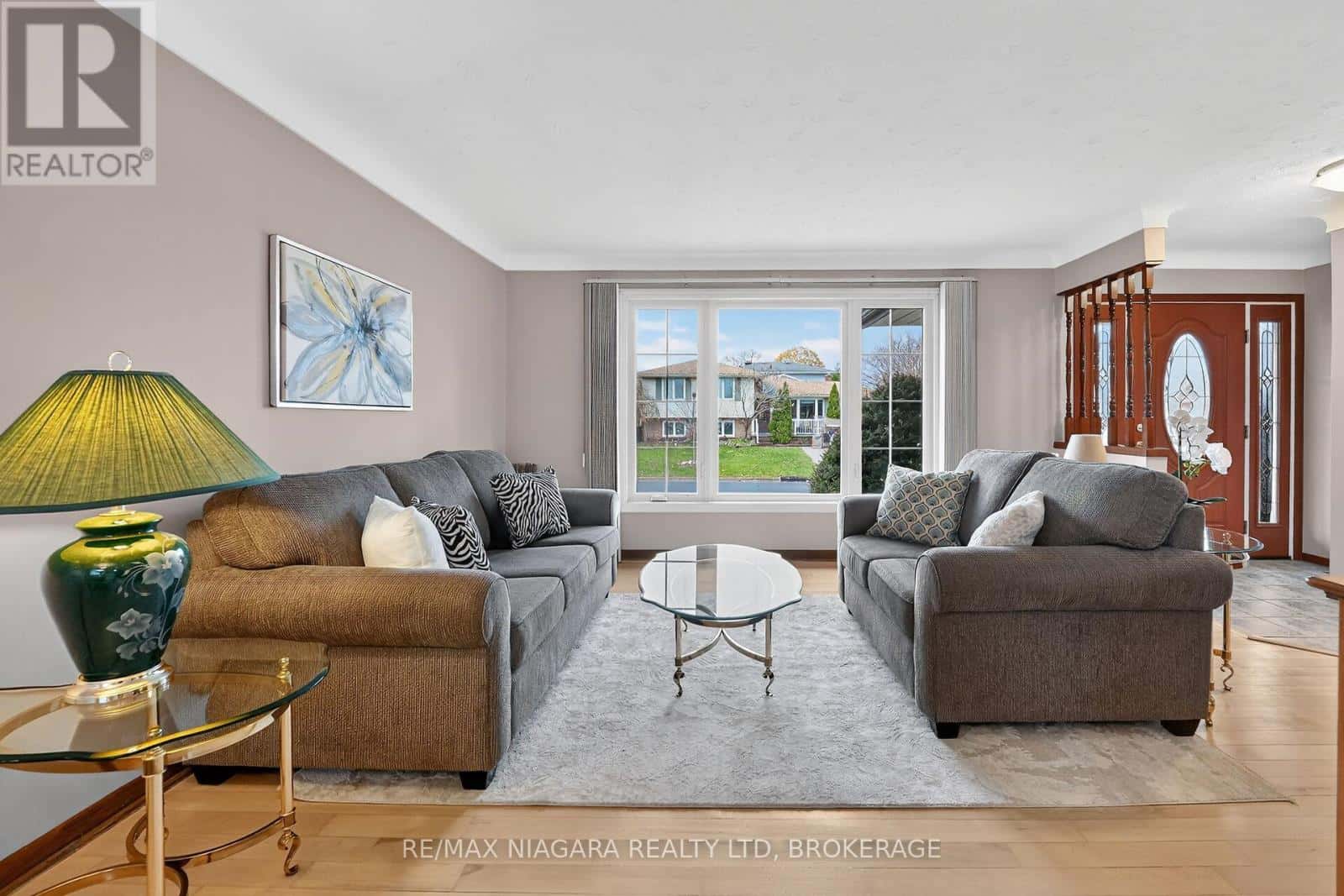 3 DONALDA COURT — St. Catharines (Carlton/Bunting), Ontario - Photo 5 of 50