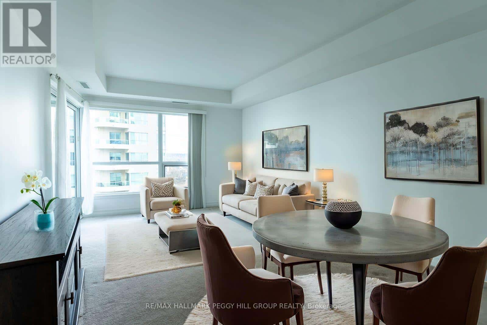 1005 - 6 TORONTO STREET — Barrie (City Centre), Ontario - Photo 2 of 17