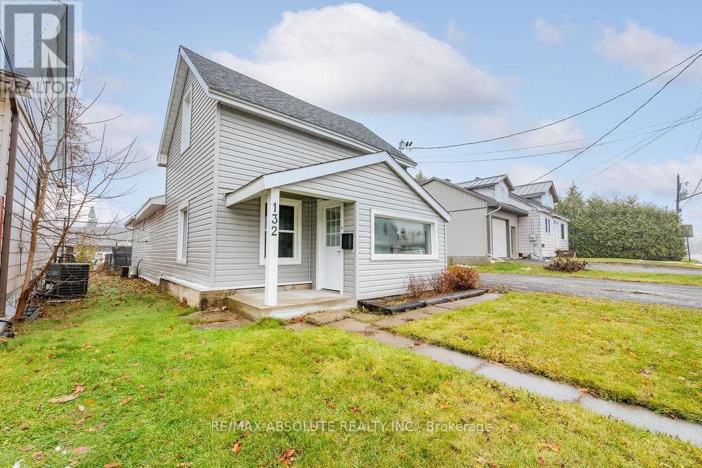 132 EDWARD STREET S — Arnprior, Ontario - Main photo