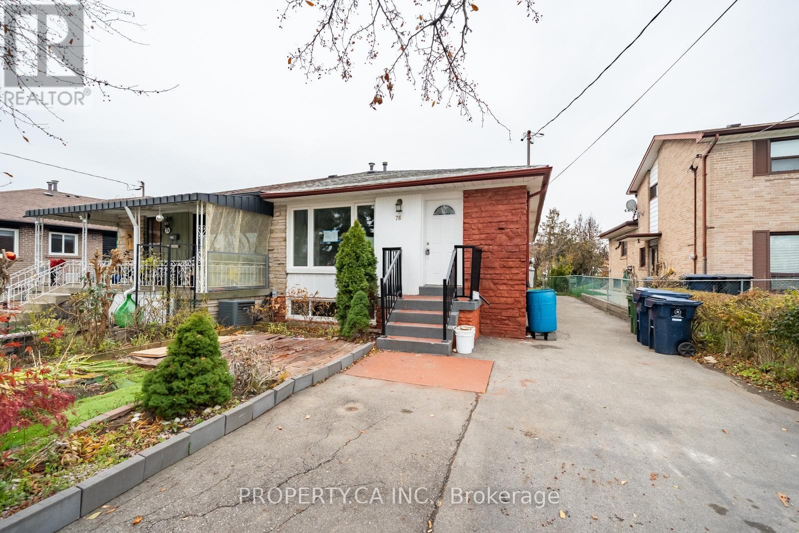76 RUTHMAR CRESCENT — Toronto (Black Creek), Ontario - Main photo