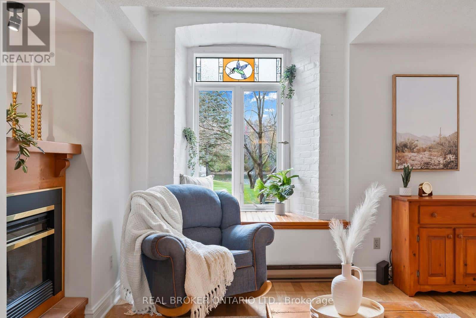 106 - 1 ROSAMOND STREET E — Mississippi Mills, Ontario - Photo 4 of 32