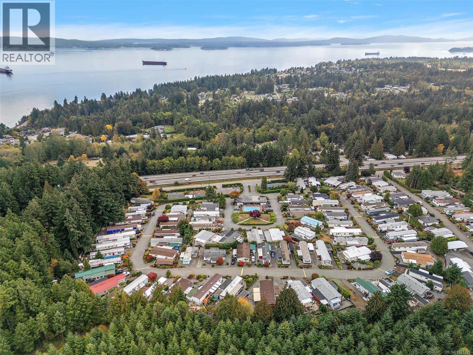 72 10980 Westdowne Rd — Ladysmith, British Columbia - Photo 5 of 36