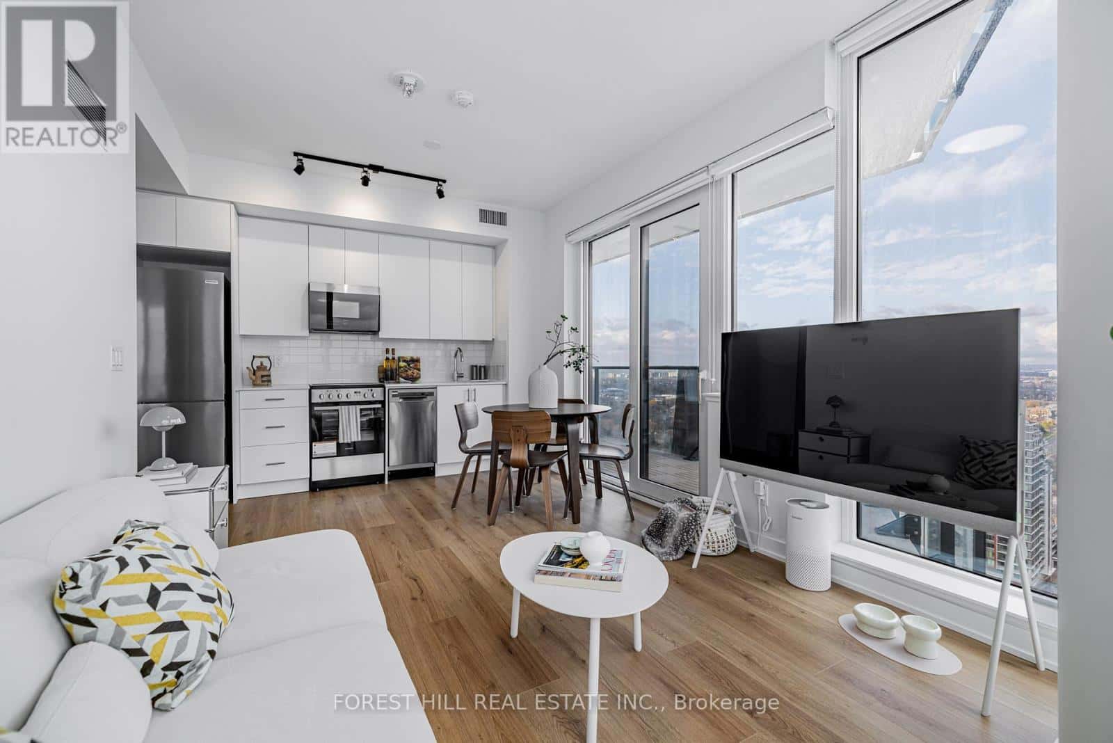 2910 - 15 ELLERSLIE AVENUE — Toronto (Willowdale West), Ontario - Photo 3 of 10