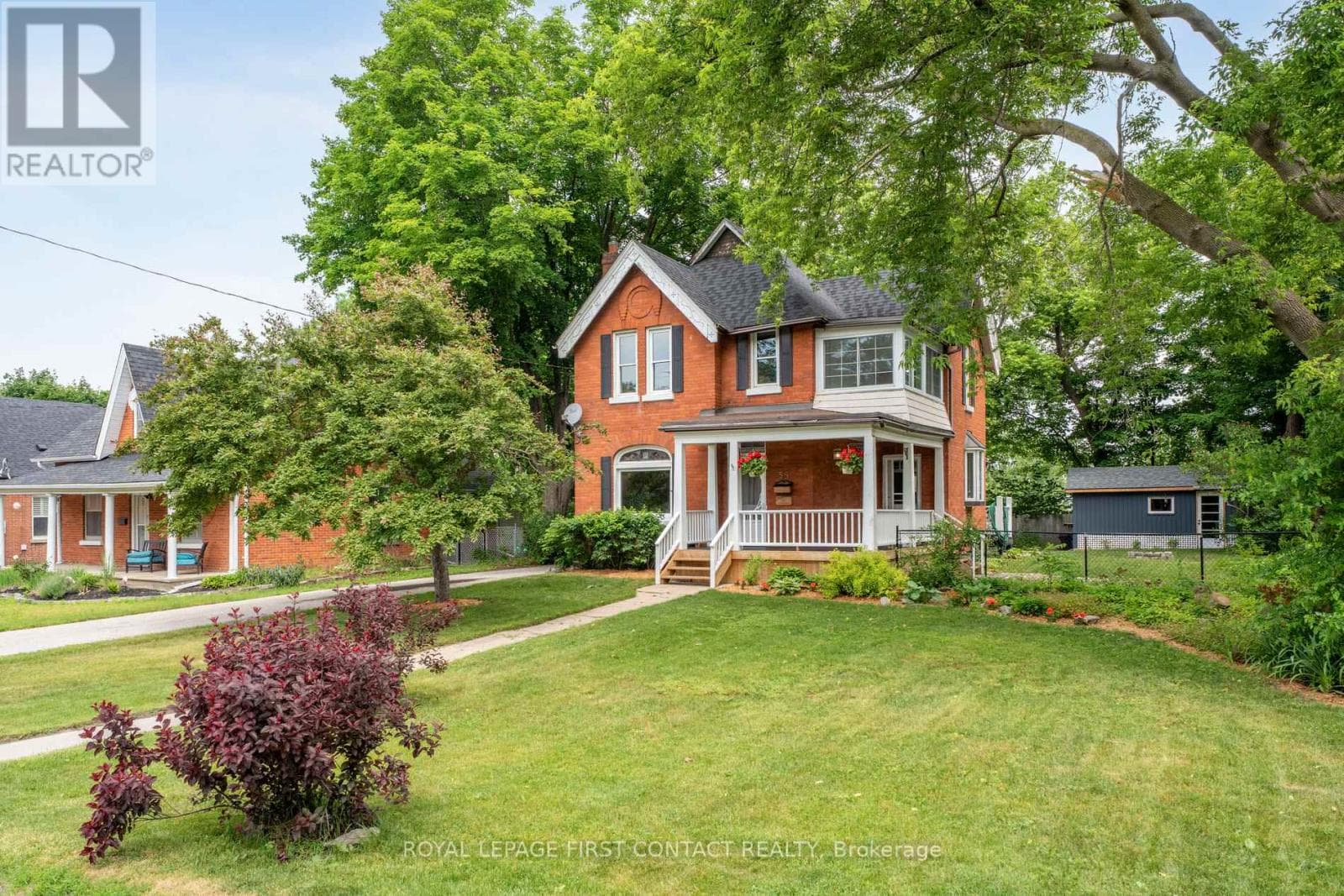 55 BURTON AVENUE — Barrie (Allandale), Ontario - Main photo