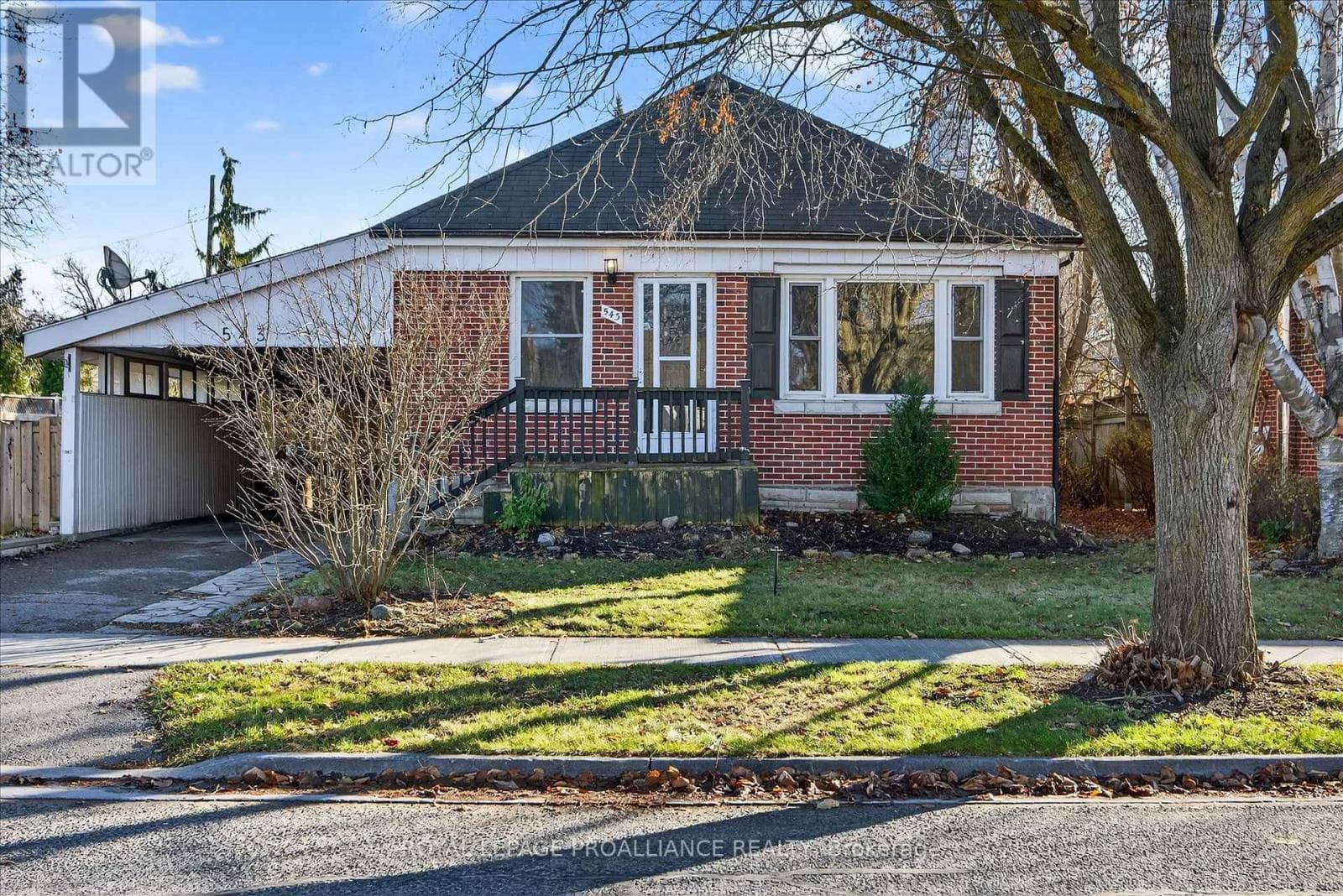 543 HOWDEN STREET — Peterborough (Otonabee Ward 1), Ontario - Main photo