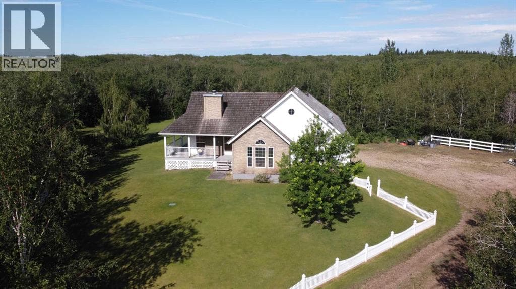 6 Cedar Crescent — Rural Wainwright No. 61, M.D. of, Alberta - Main photo