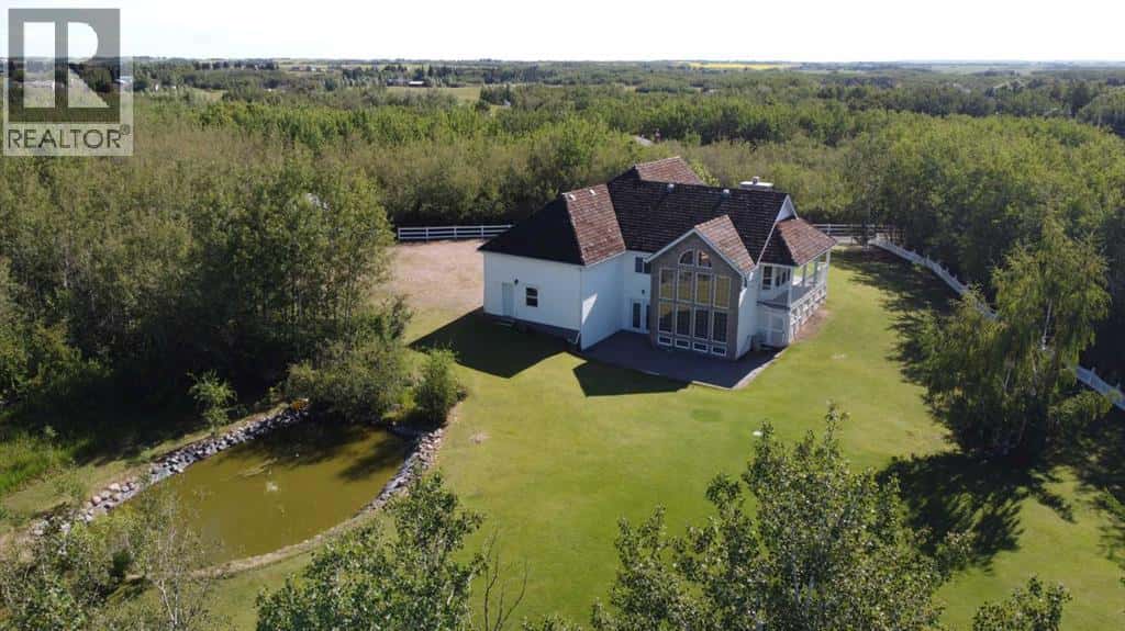 6 Cedar Crescent — Rural Wainwright No. 61, M.D. of, Alberta - Photo 3 of 50