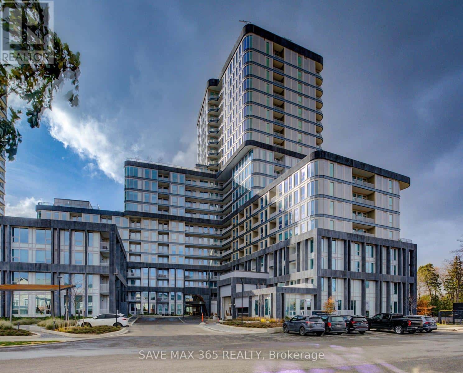 PH02 - 3240 WILLIAM COLTSON AVENUE — Oakville (JM Joshua Meadows), Ontario - Photo 2 of 39