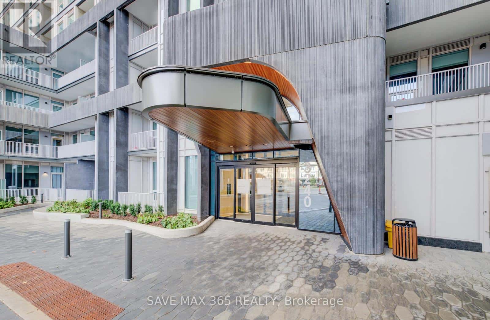 PH02 - 3240 WILLIAM COLTSON AVENUE — Oakville (JM Joshua Meadows), Ontario - Photo 3 of 39