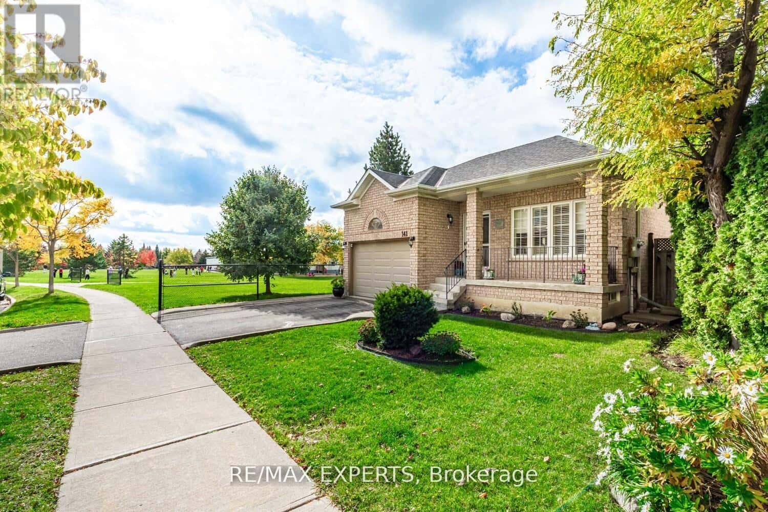 141 MICHELLE DRIVE — Vaughan (East Woodbridge), Ontario - Photo 5 of 31