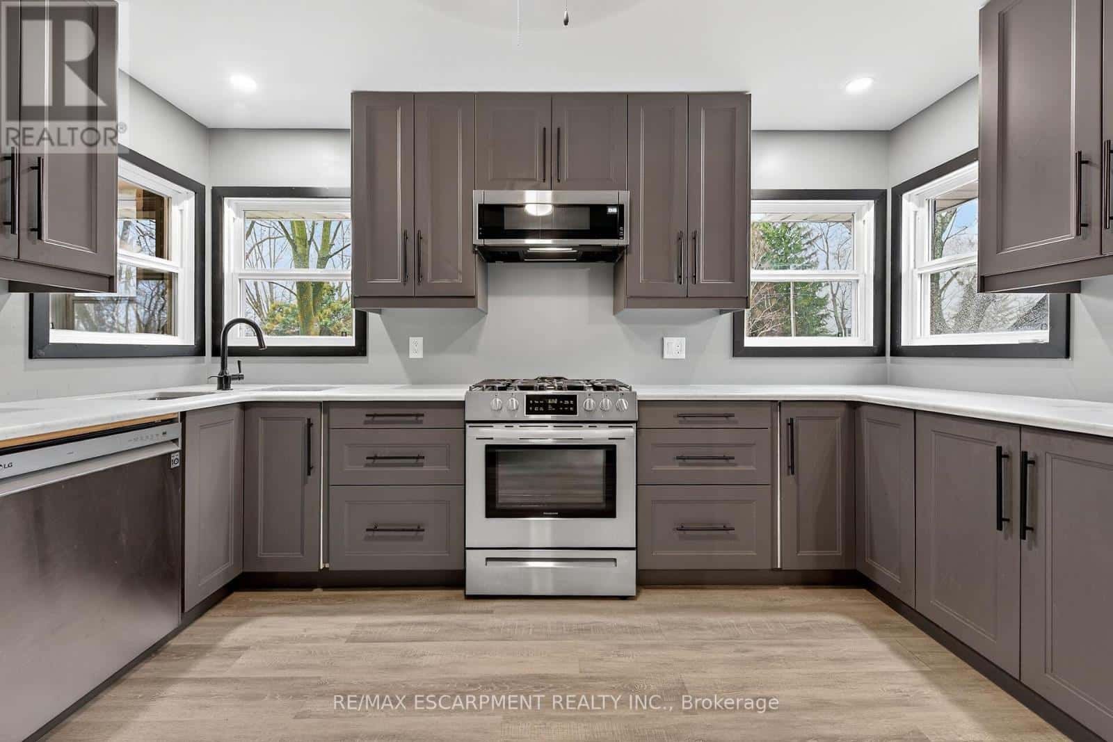 44090 HENDERSHOT ROAD — Wainfleet (Marshville/Winger), Ontario - Photo 5 of 50