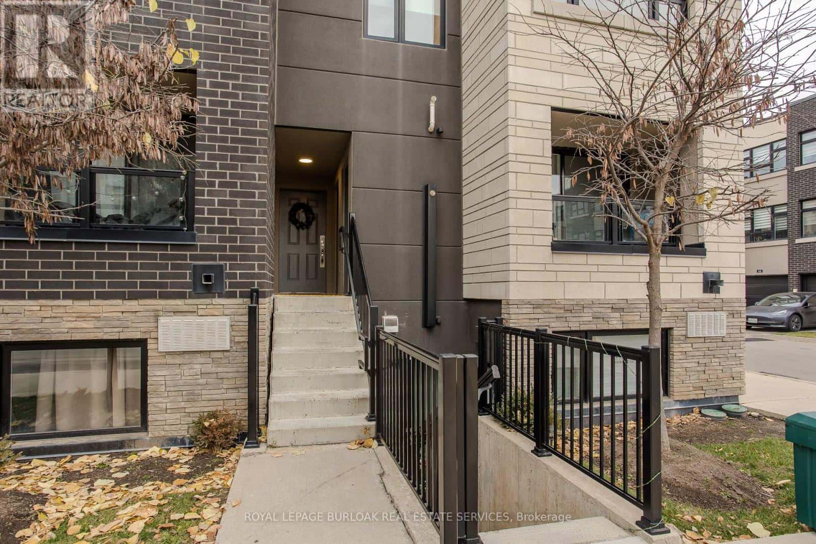 815 - 1133 COOKE BOULEVARD — Burlington (LaSalle), Ontario - Photo 3 of 47