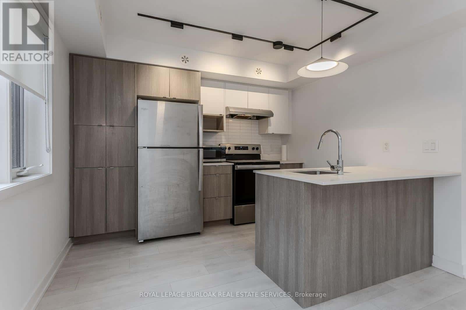 815 - 1133 COOKE BOULEVARD — Burlington (LaSalle), Ontario - Photo 4 of 47