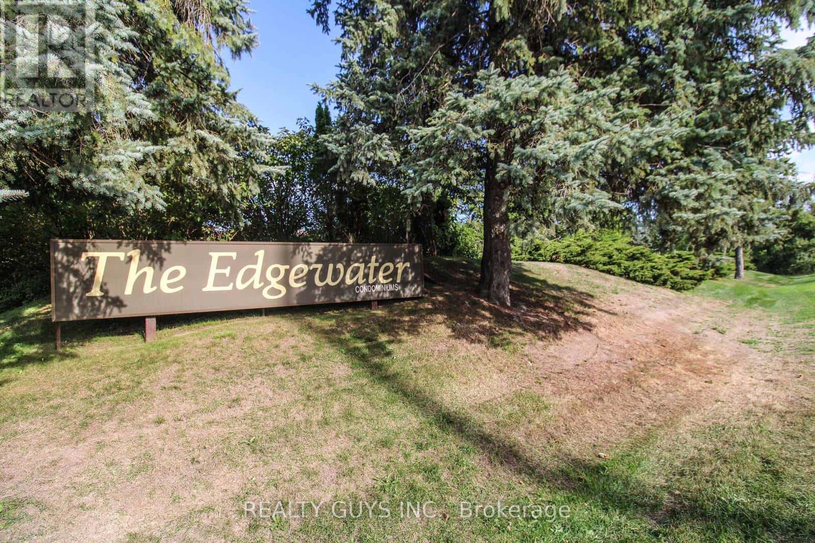 UNIT #204 - 200 EAST STREET — Kawartha Lakes (Bobcaygeon), Ontario - Photo 2 of 41