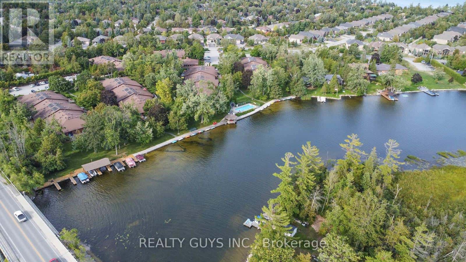 UNIT #204 - 200 EAST STREET — Kawartha Lakes (Bobcaygeon), Ontario - Photo 3 of 41