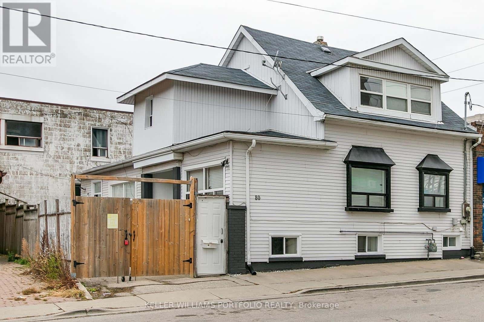 80 LONG BRANCH AVENUE — Toronto (Long Branch), Ontario - Photo 2 of 37