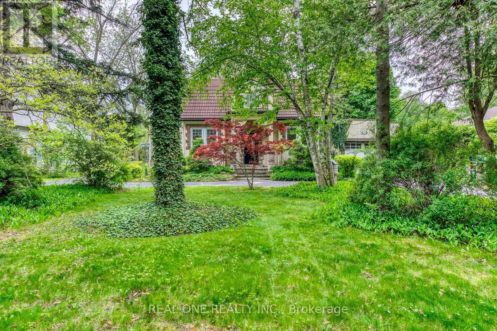 398 MAPLE GROVE DRIVE — Oakville (MO Morrison), Ontario - Photo 2 of 50