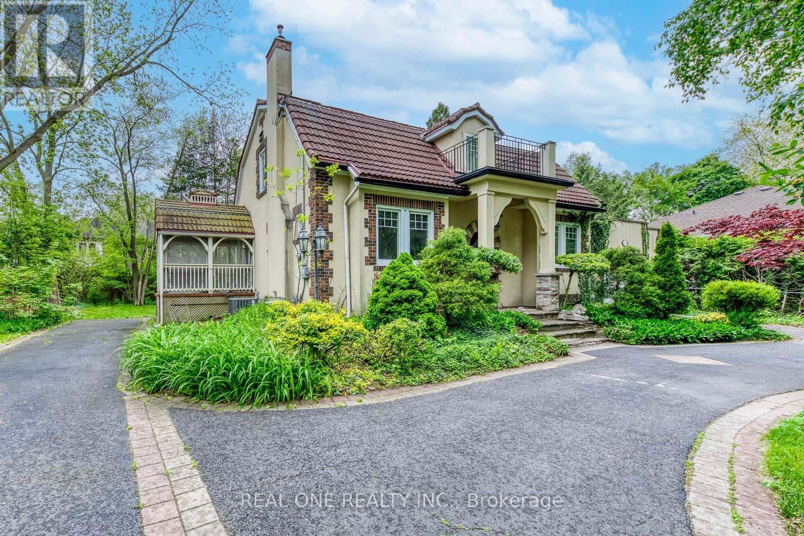 398 MAPLE GROVE DRIVE — Oakville (MO Morrison), Ontario - Photo 3 of 50