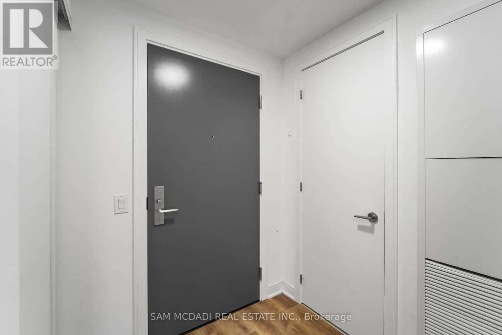 1513 - 86 DUNDAS STREET E — Mississauga (Cooksville), Ontario - Photo 4 of 36