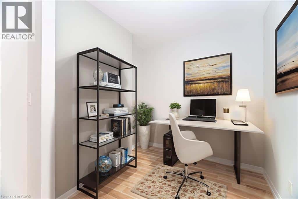 18 YONGE Street Unit# 3112 — Toronto, Ontario - Photo 5 of 24