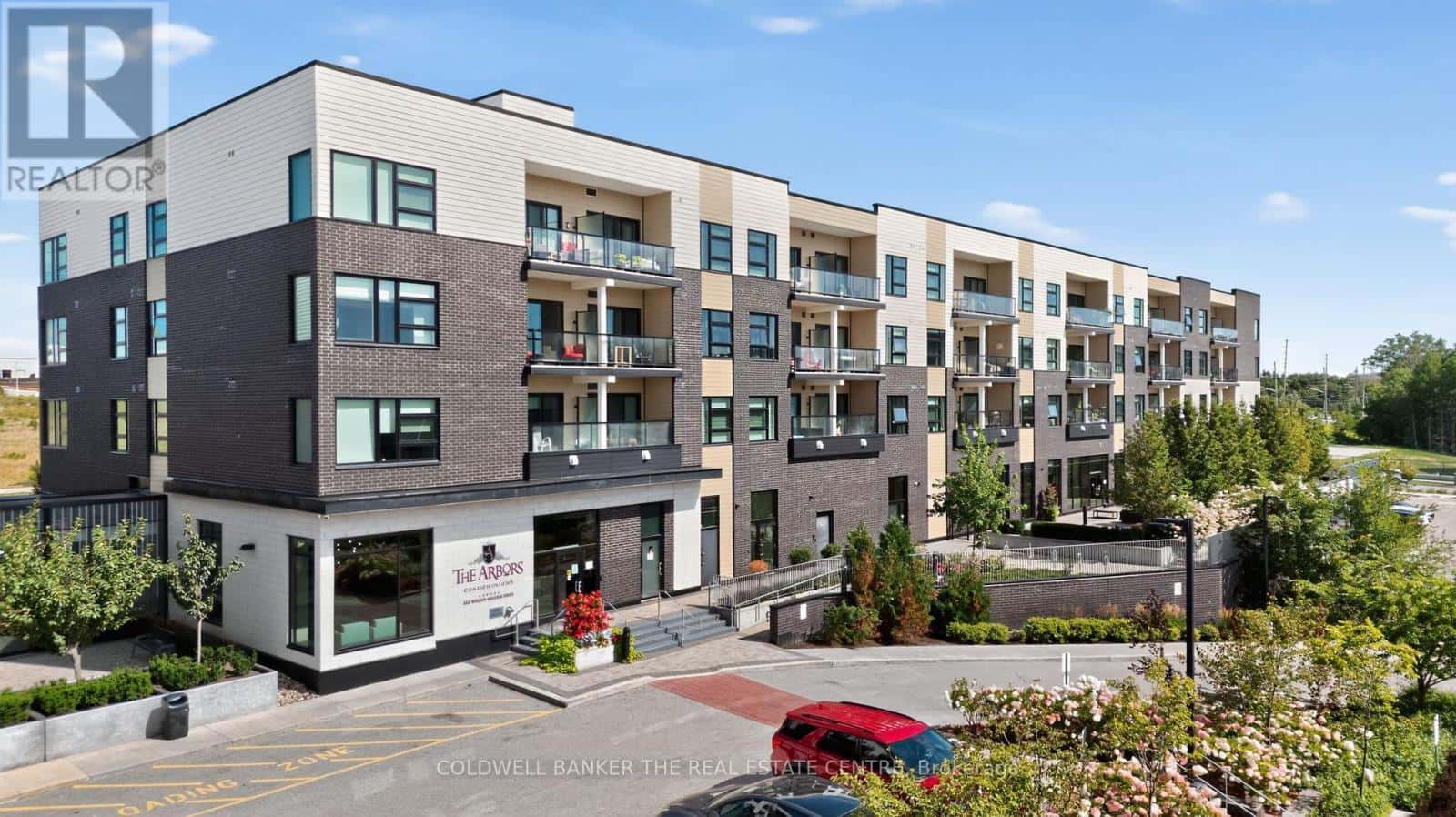 351 - 555 WILLIAM GRAHAM DRIVE — Aurora, Ontario - Photo 3 of 34