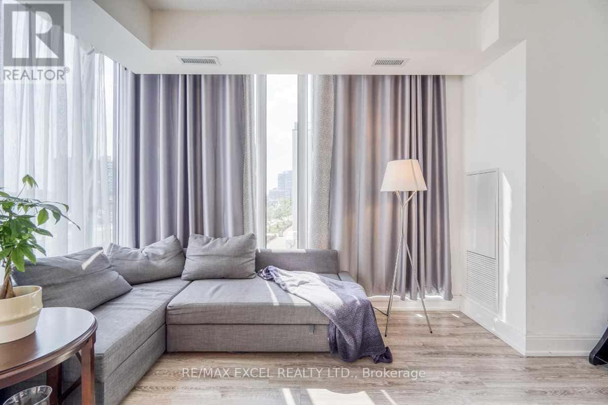 9608 Yonge Street 202A