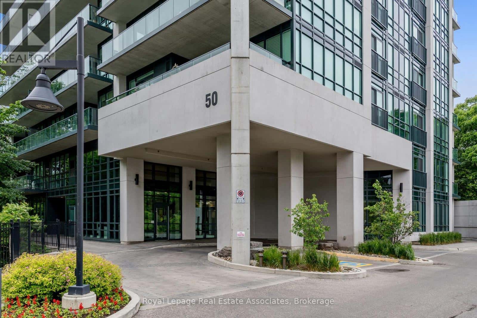 403 - 50 HALL ROAD — Halton Hills (Georgetown), Ontario - Photo 2 of 50