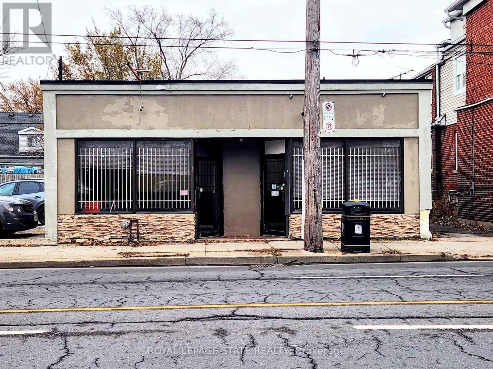 1342 BARTON STREET E — Hamilton (Homeside), Ontario - Photo 5 of 6