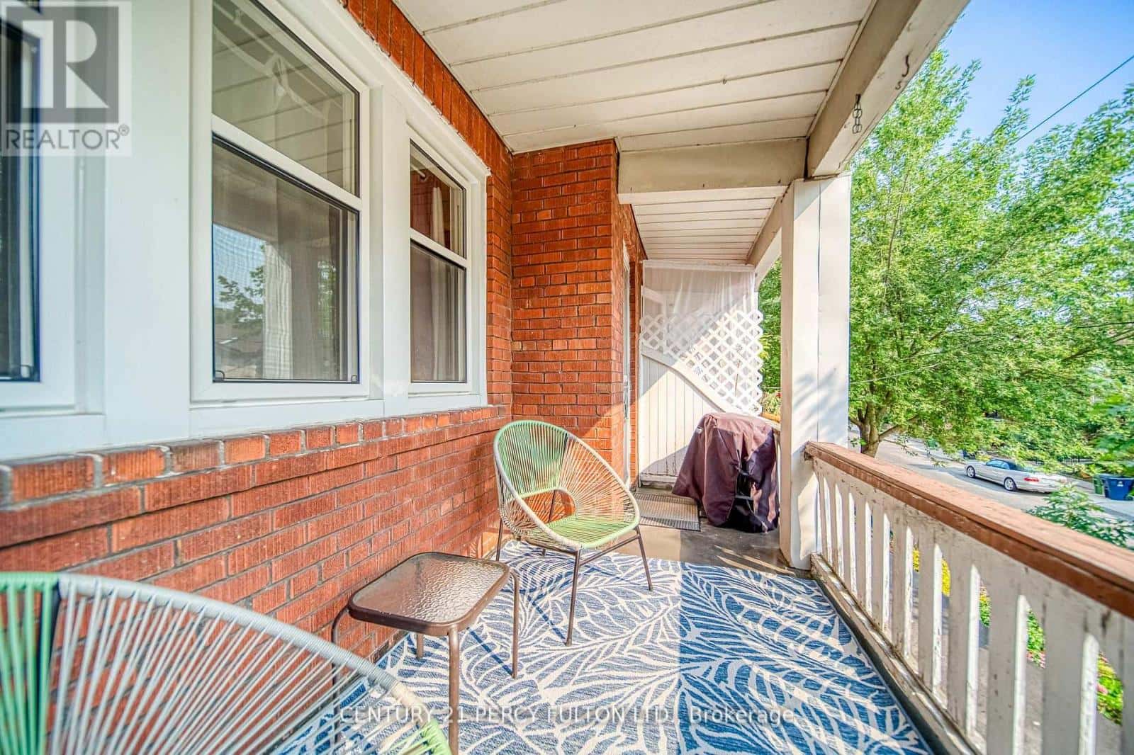 48-50 SCARBORO BEACH BOULEVARD — Toronto (The Beaches), Ontario - Photo 5 of 33