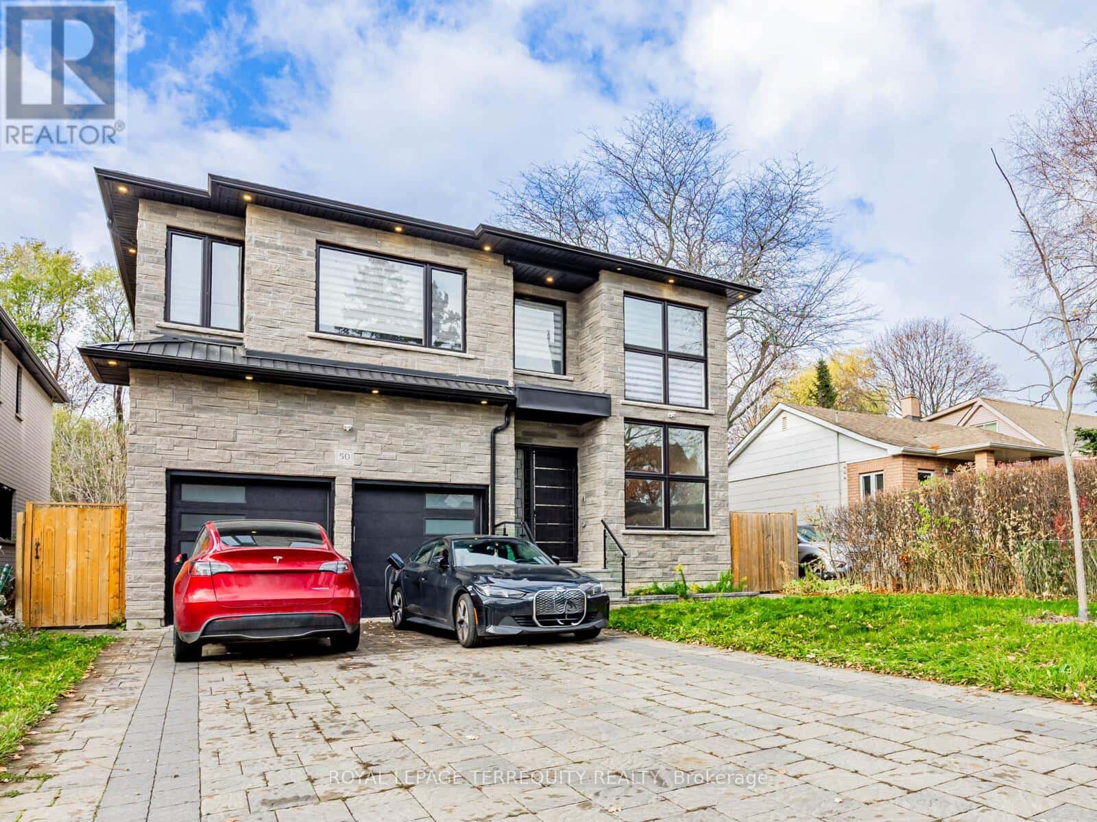 50 EASTVILLE AVENUE — Toronto (Cliffcrest), Ontario - Photo 2 of 39