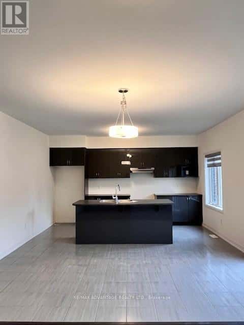 18 WHITTON DRIVE — Brant (Paris), Ontario - Photo 4 of 26