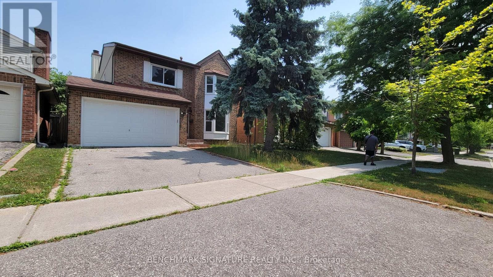 35 WINTERMUTE BOULEVARD — Toronto (Steeles), Ontario - Main photo