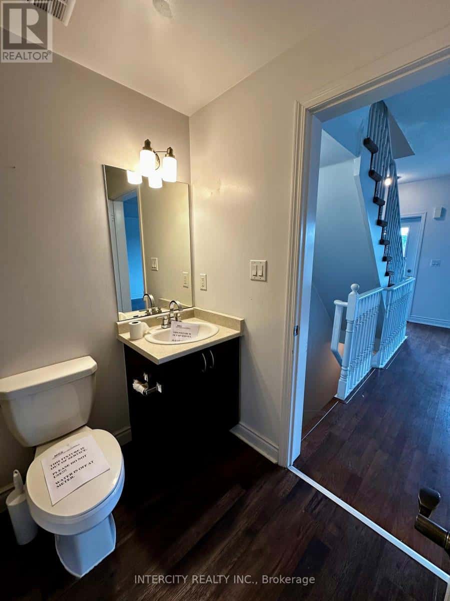 206 - 25 RICHGROVE DRIVE — Toronto (Willowridge-Martingrove-Richview), Ontario - Photo 5 of 28