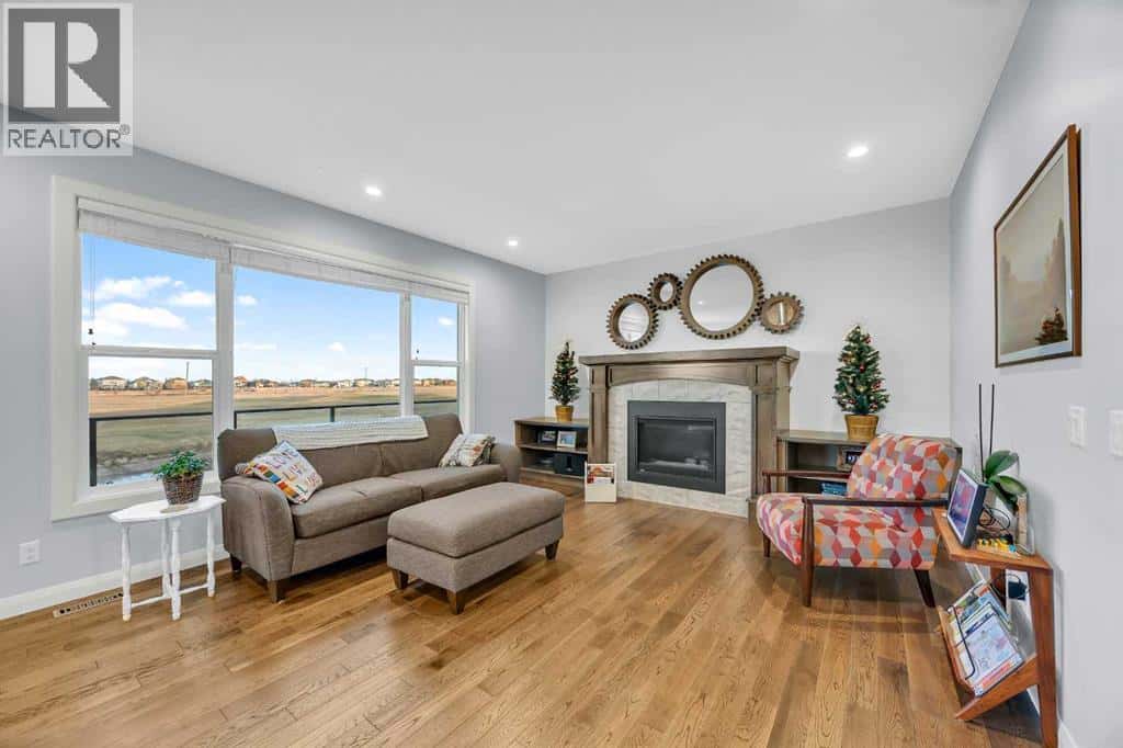 264 Boulder Creek Crescent SE — Langdon, Alberta - Photo 5 of 50