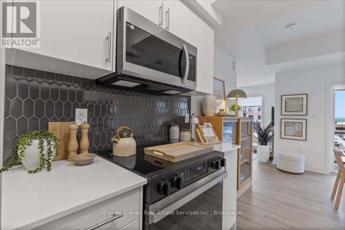 91 - 940 ST. DAVIDS STREET — Centre Wellington (Fergus), Ontario - Photo 4 of 19