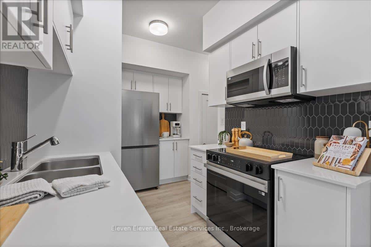 91 - 940 ST. DAVIDS STREET — Centre Wellington (Fergus), Ontario - Photo 5 of 19