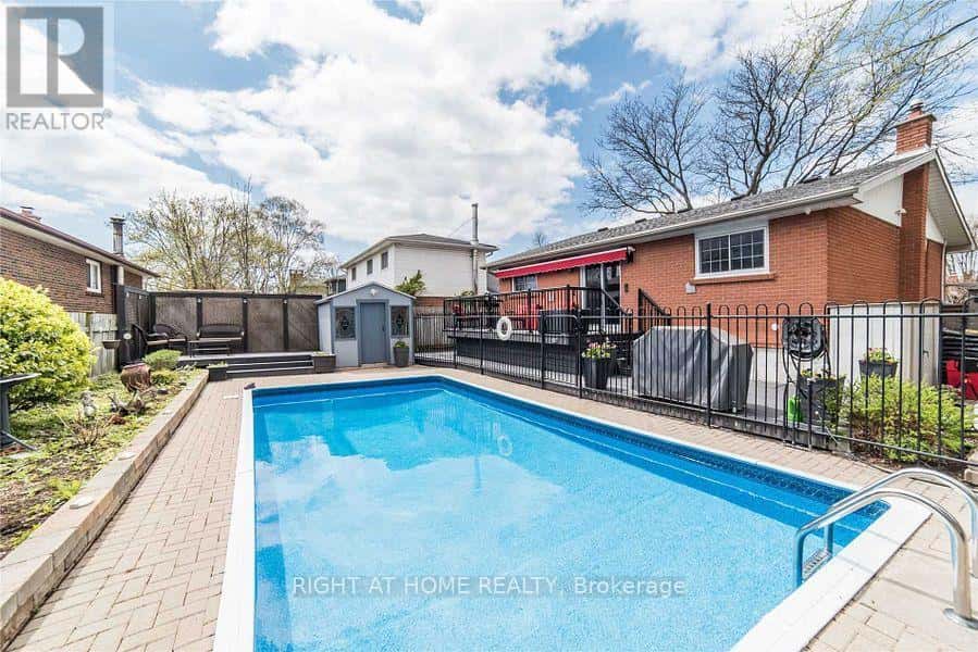 1094 RONLEA AVENUE — Oshawa (Donevan), Ontario - Photo 2 of 15