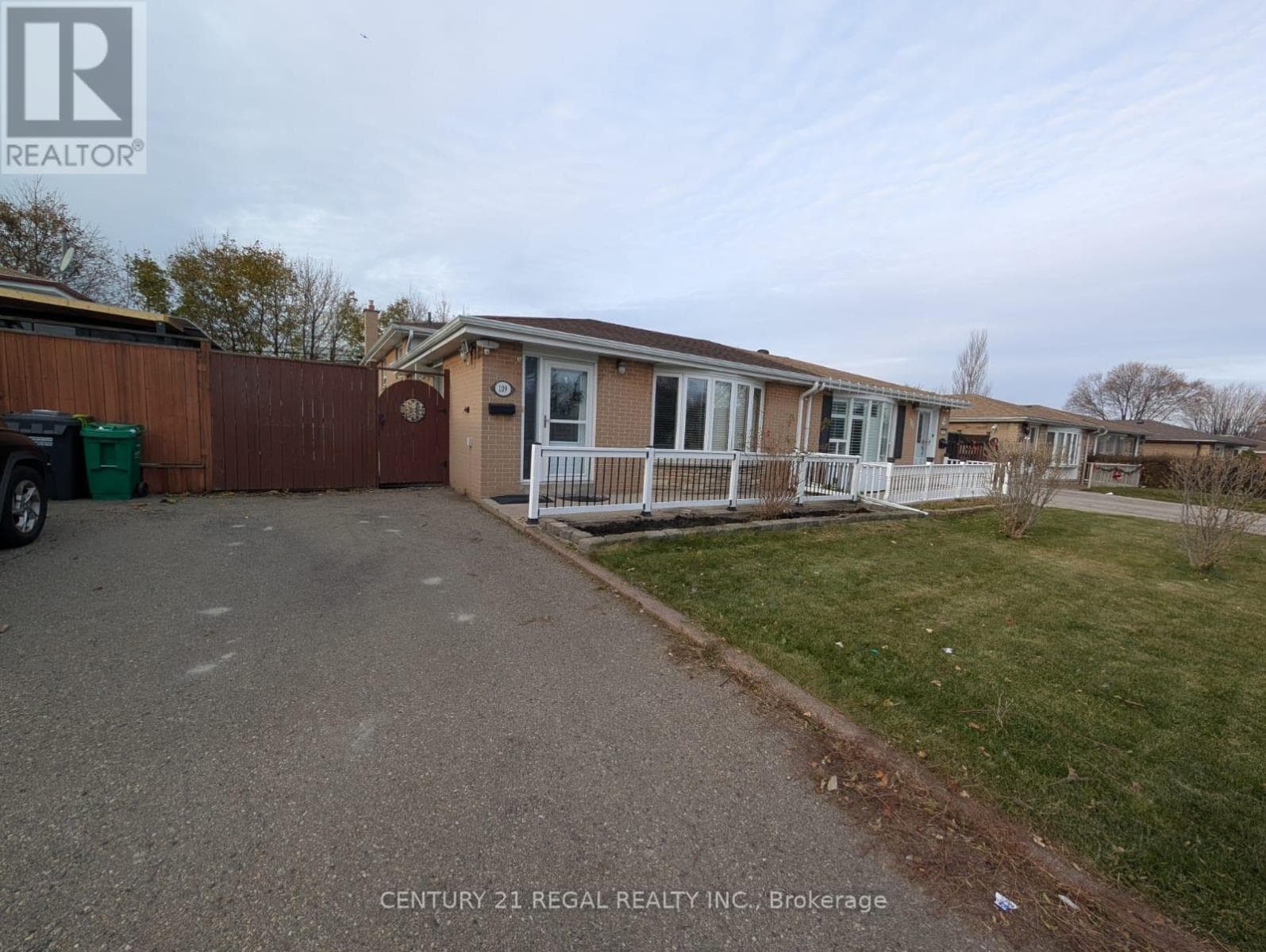 109 BRENTWOOD DRIVE — Brampton (Avondale), Ontario - Main photo
