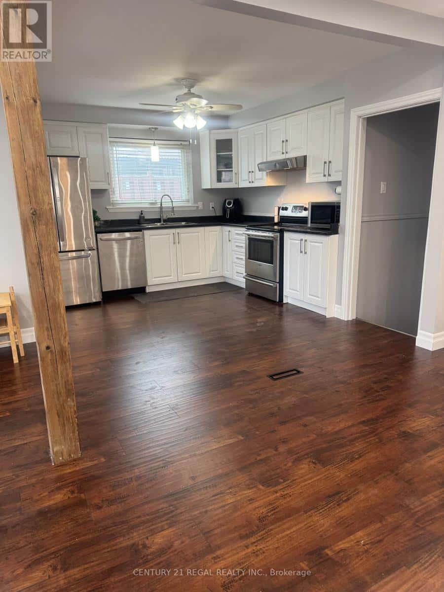 109 BRENTWOOD DRIVE — Brampton (Avondale), Ontario - Photo 4 of 20