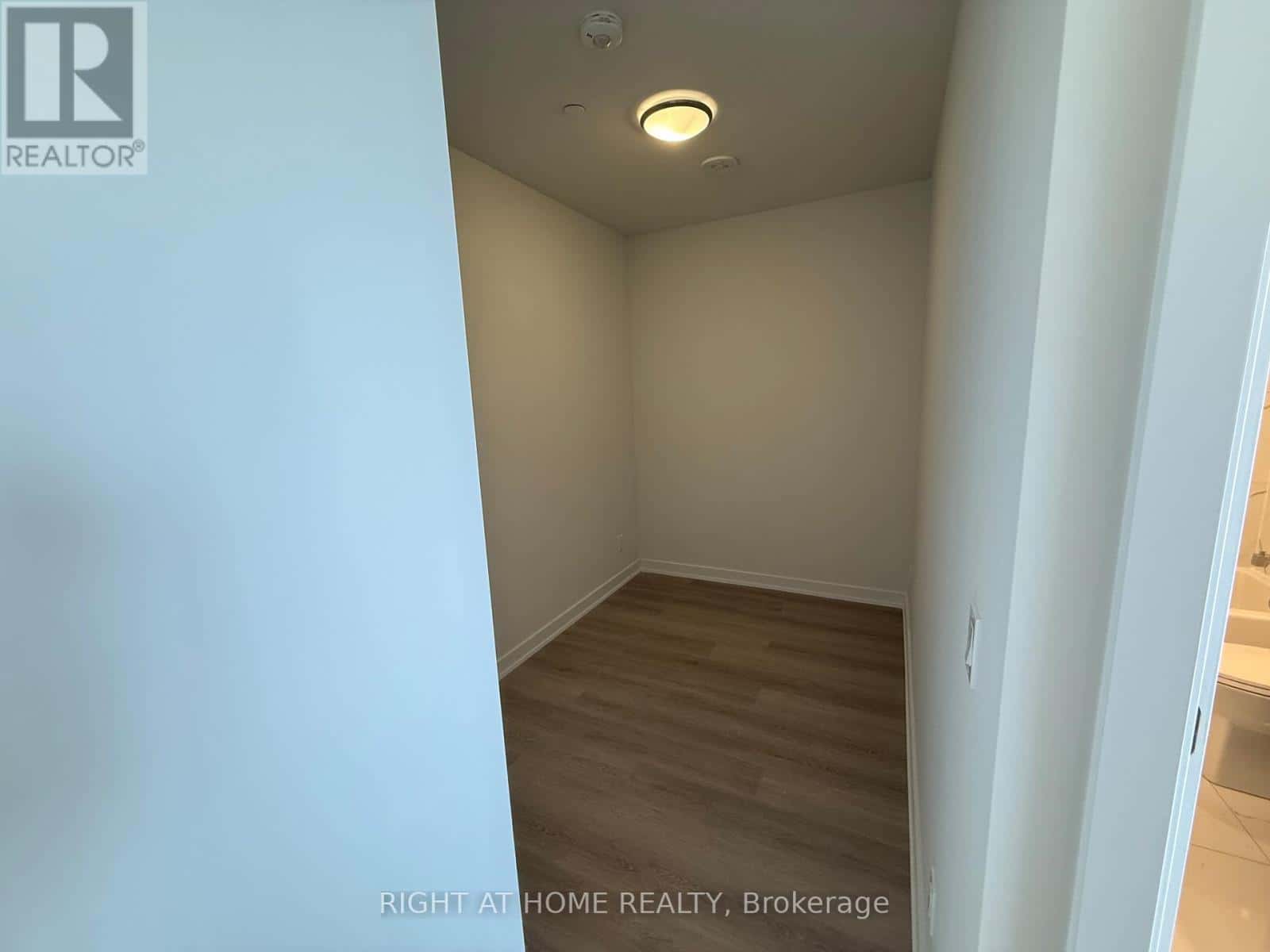 LPH07 - 15 ELLERSLIE AVENUE — Toronto (Willowdale West), Ontario - Photo 4 of 16