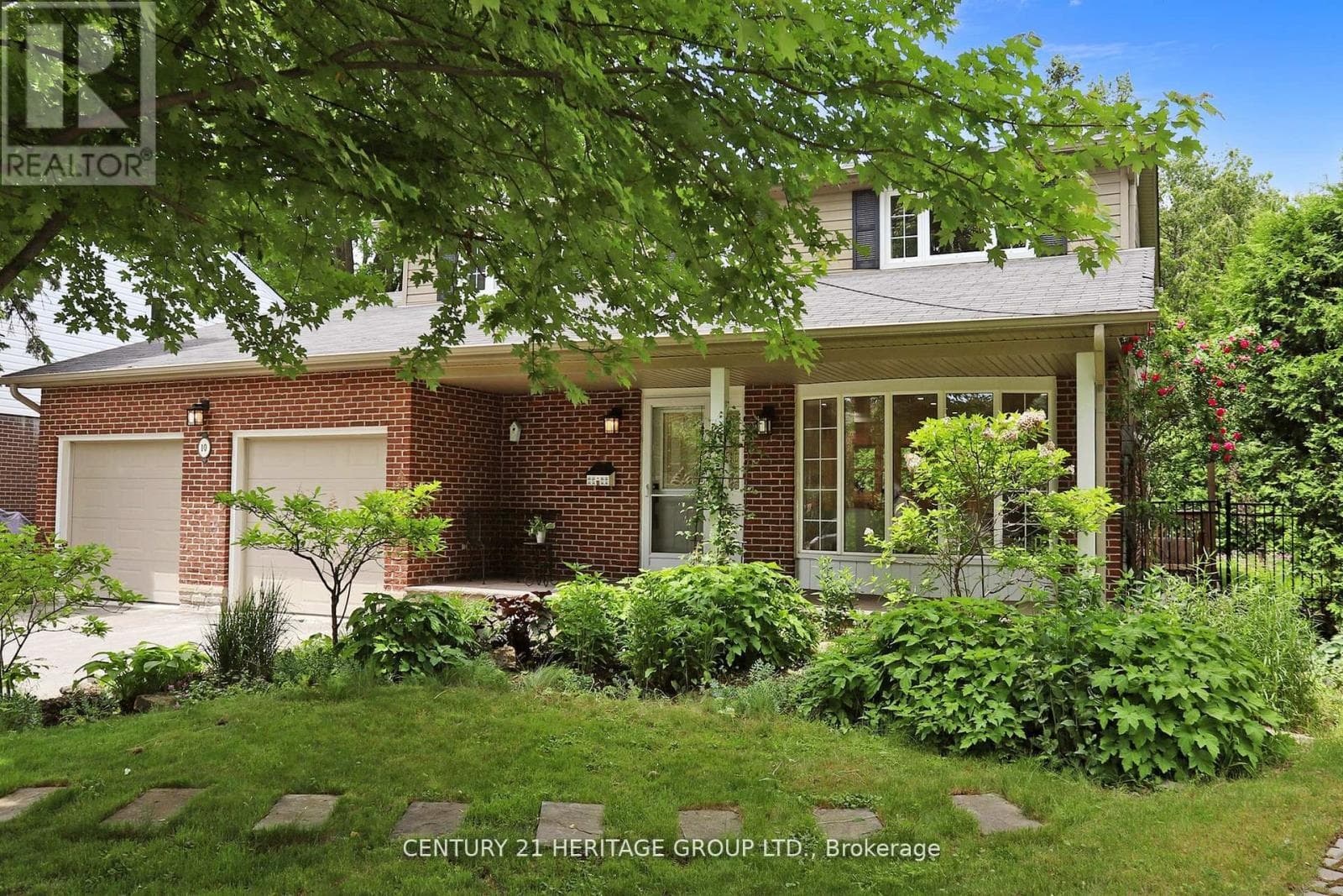 10 CHERRY BLOSSOM LANE — Markham (Royal Orchard), Ontario - Main photo