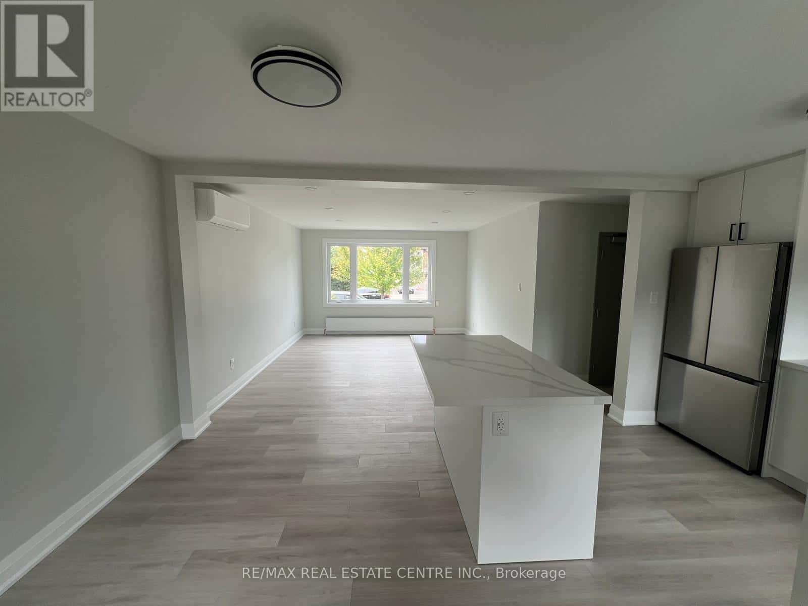 255 GAMMA STREET — Toronto (Alderwood), Ontario - Photo 4 of 25