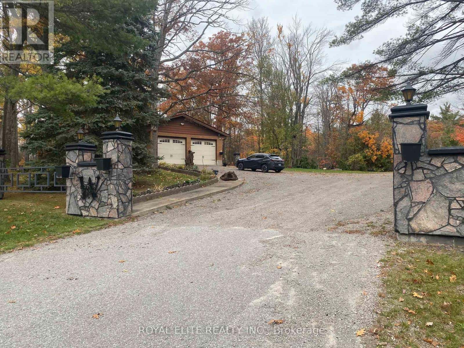 2943 COUNTY RD 36 — Trent Lakes, Ontario - Photo 4 of 36