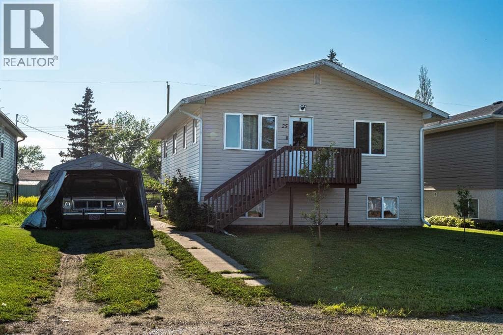 25, 320 7 Avenue NE — Three Hills, Alberta - Main photo