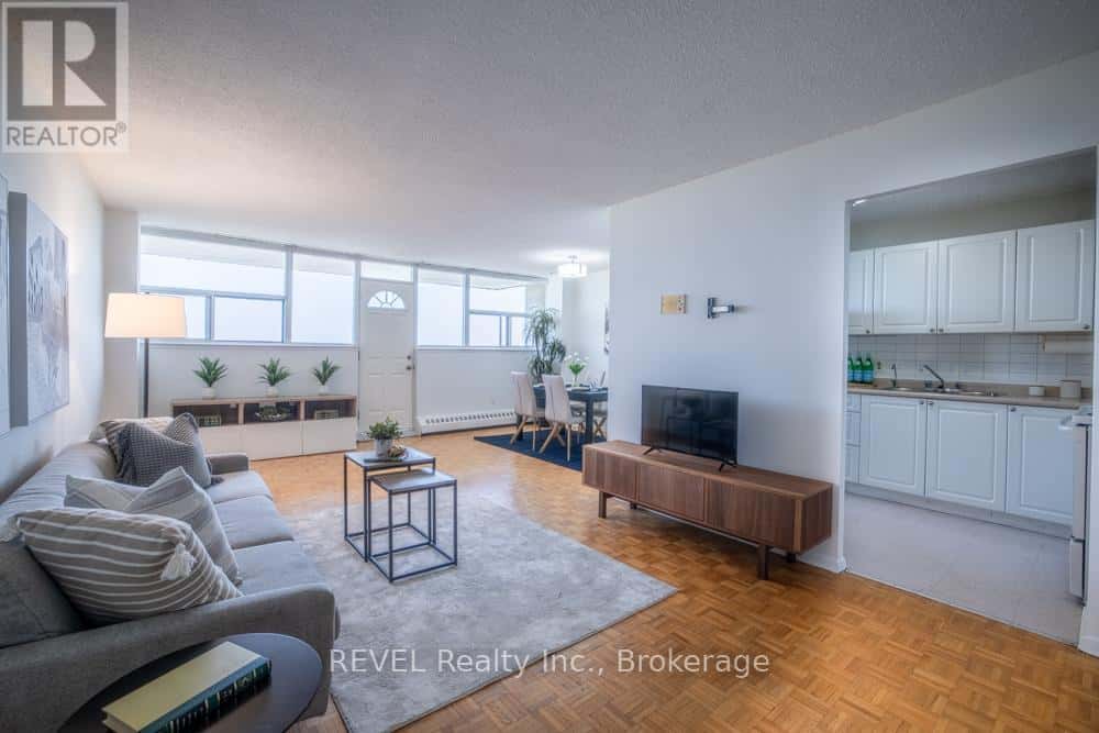 1104 - 215 GLENRIDGE AVENUE — St. Catharines (Glendale/Glenridge), Ontario - Photo 2 of 34